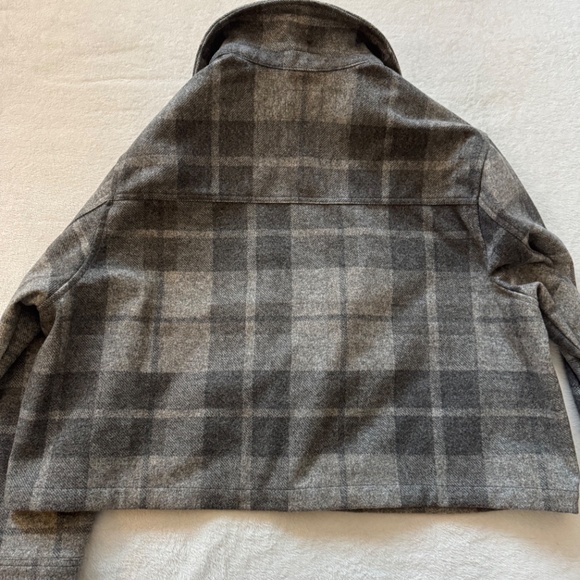 Old Navy Jacket 2x Grey and Charcoal Plaid - Picture 3 of 4